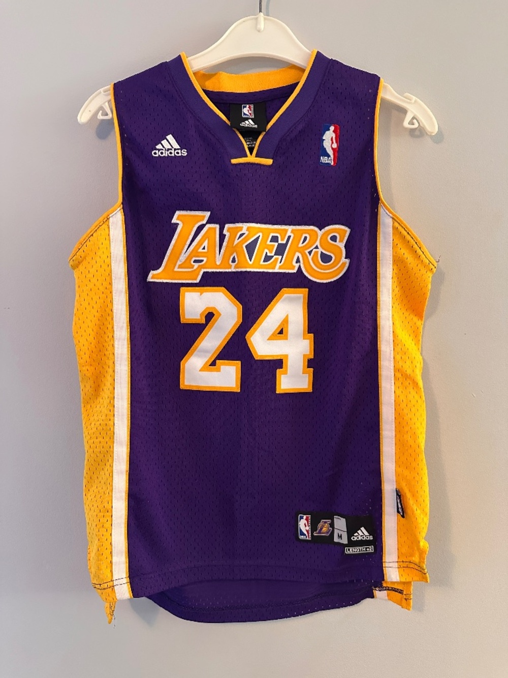 Vintage Adidas Kobe Bryant Lakers Jersey Purple 24 Youth M NWoT